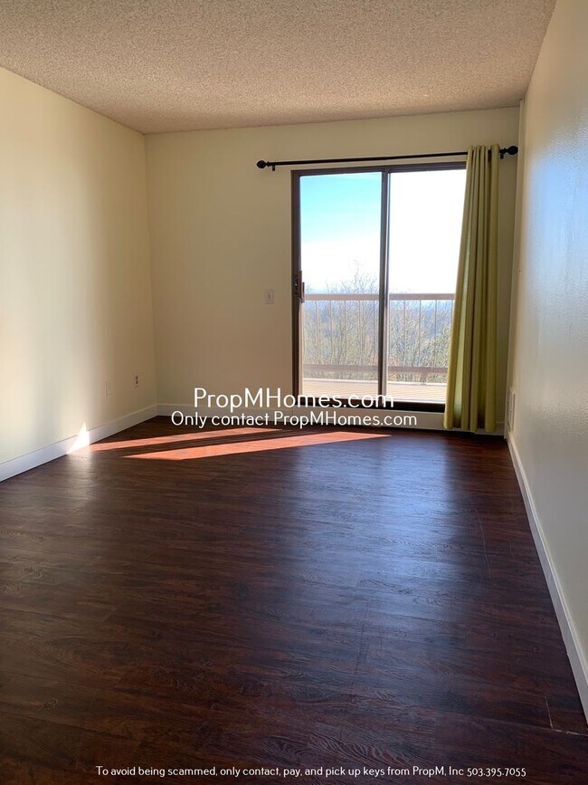 Photo - Stunning Views of Mt. Hood & Free W/S/G!! ... Unidad 220