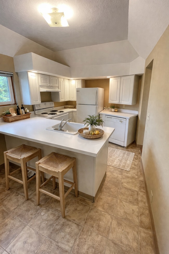 Photo - 4729 McCulloch St Unit 2