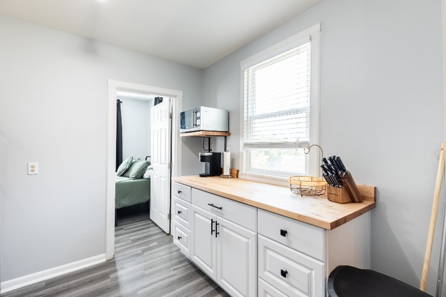 Photo - 455 Stanley Ave Unit 1