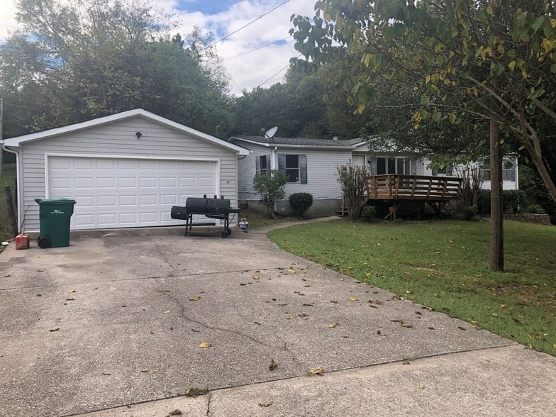 Photo - 1717 Nonaville Rd
