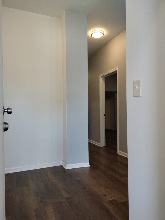 Photo - 5725 S Green St