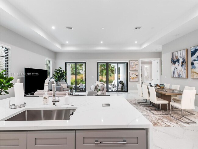 Photo - 1484 SW 32nd St