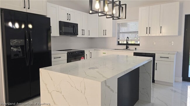 Photo - 4720 Trout Ave