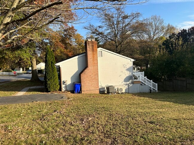 Photo - 2 Concord Dr