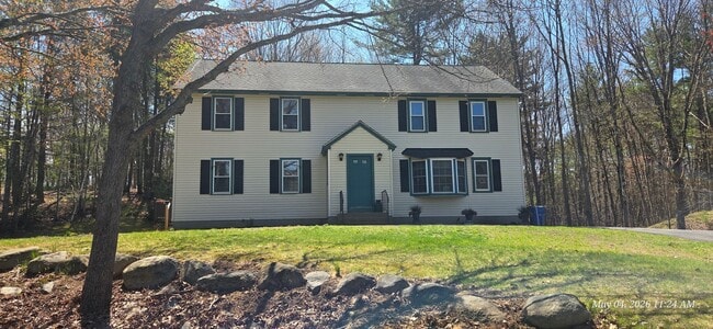 Building Photo - 3 Bedroom, 1.5 bath Condex in North Londonderry