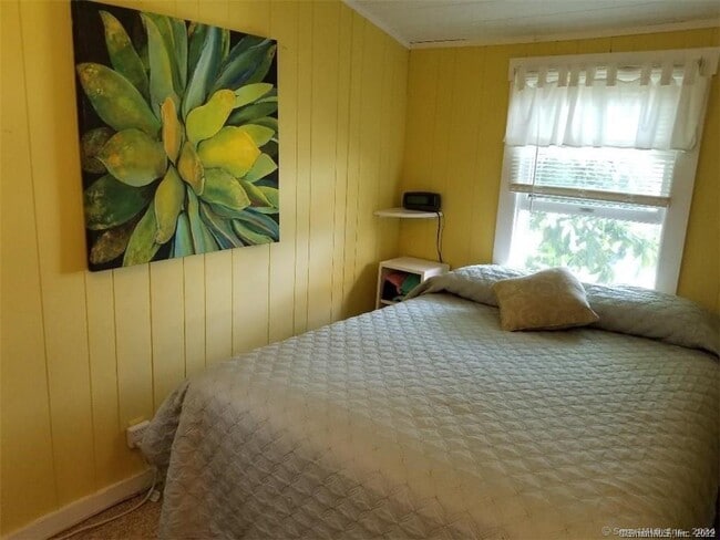 Photo - 212 Cedar Rd