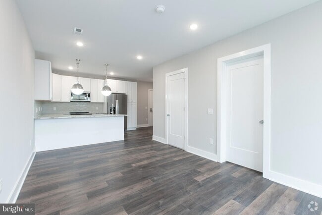 Building Photo - 45 W Haines St Unit 307 Rental