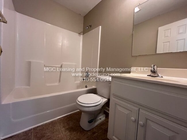 Photo - 816 NE Westwind Ln