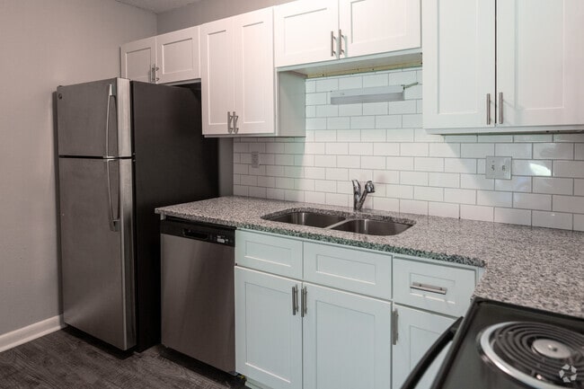 1 habitación, 1 baño - 671 pies cuadrados - Triangle Park Apartments