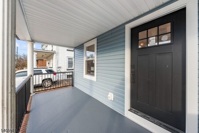 Photo - 80 Anderson St