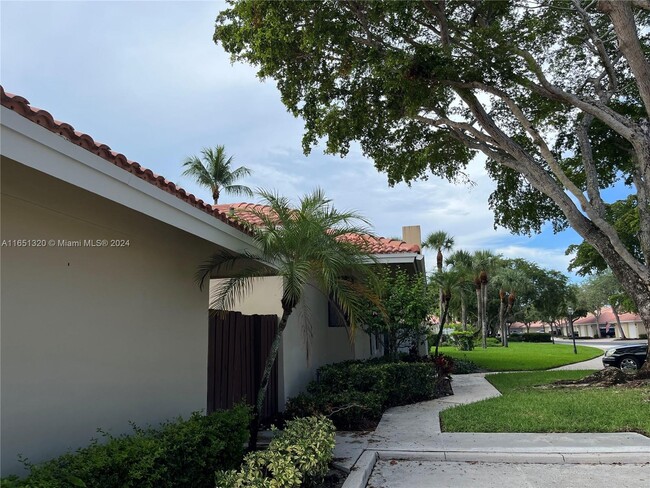 Photo - 202 Old Meadow Way Townhome