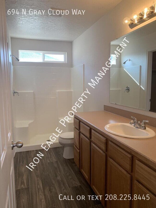 Photo - 694 N Gray Cloud Way