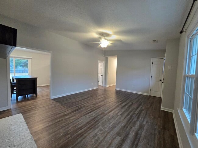 Photo - 620 Rainbow Dr