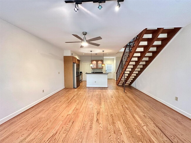 Photo - 1602 Elgin St Unit 13