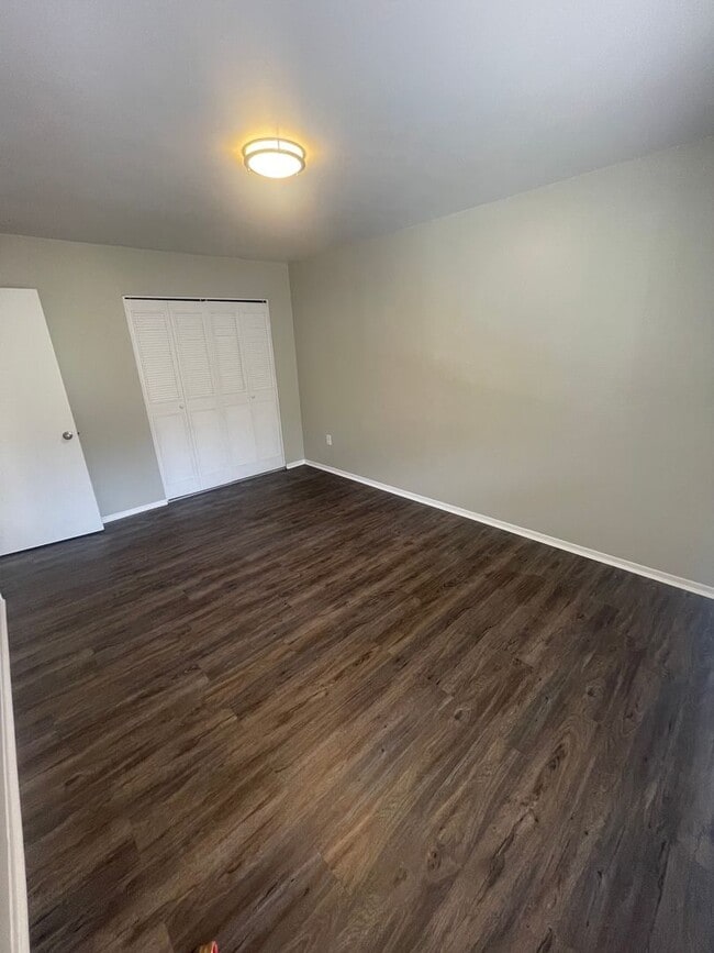 Photo - Recently Renovated 2 Bed, 1 Bath Condo for Lease NOW!