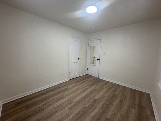 Photo - 2905 Mitchell Pl