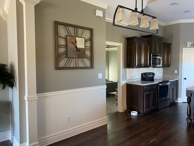 Photo - Beautiful 3BD/2BA home located in Glen Lau...