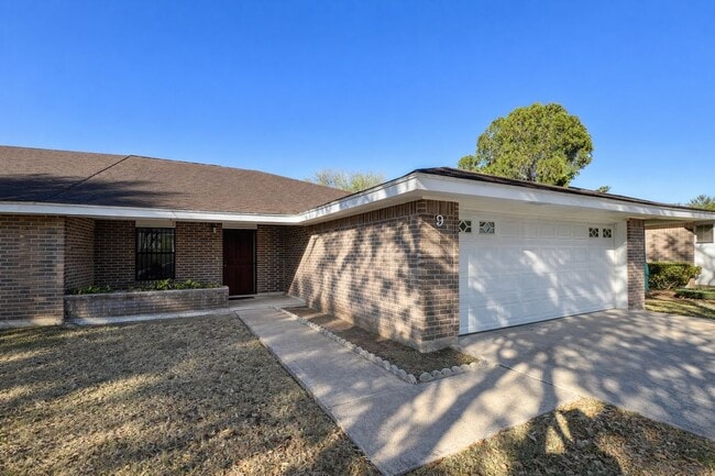 Building Photo - 2401 S Jackson Rd