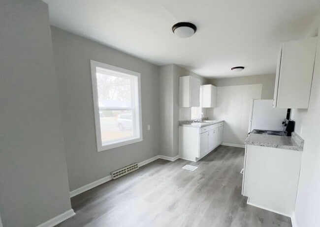 Photo - Functional 2 bed 1 bath!