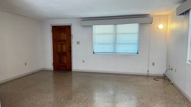 Photo - Charming 3-Bedroom Home in Dunnellon – Spacious Living with Modern Comforts!