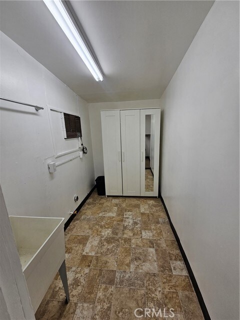 Photo - 810 Bloomington Ave Unidad A