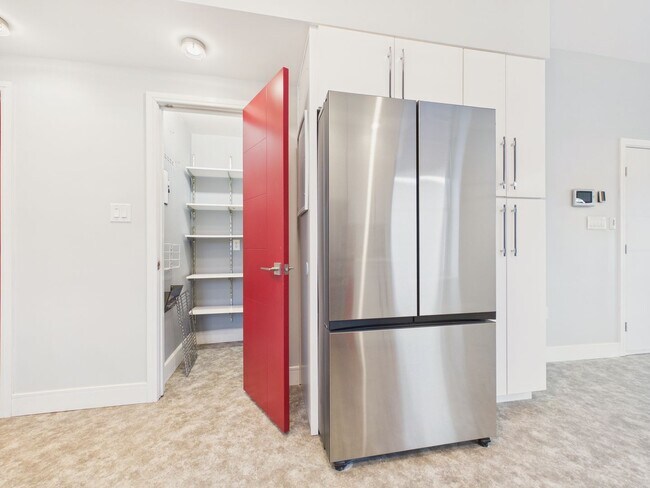 Photo - 1017 N Front St Unit 1017 N Front St  B