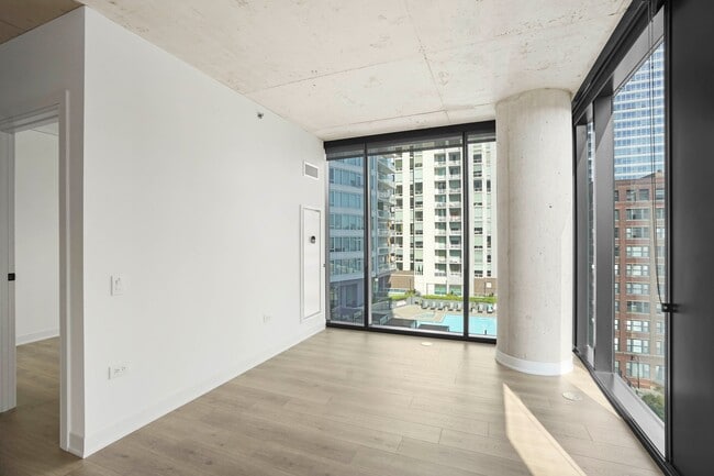 Building Photo - 244 W Polk St