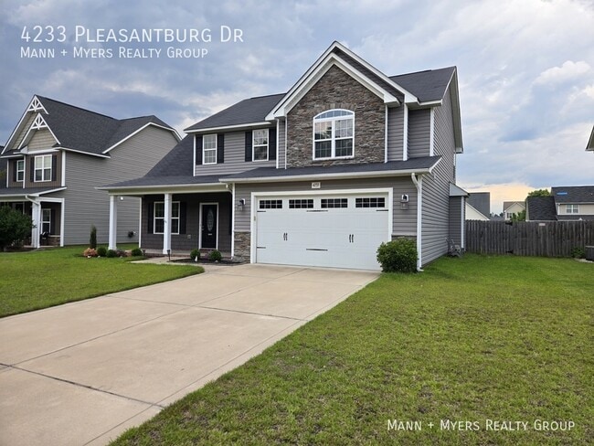 Building Photo - 4233 Pleasantburg Dr