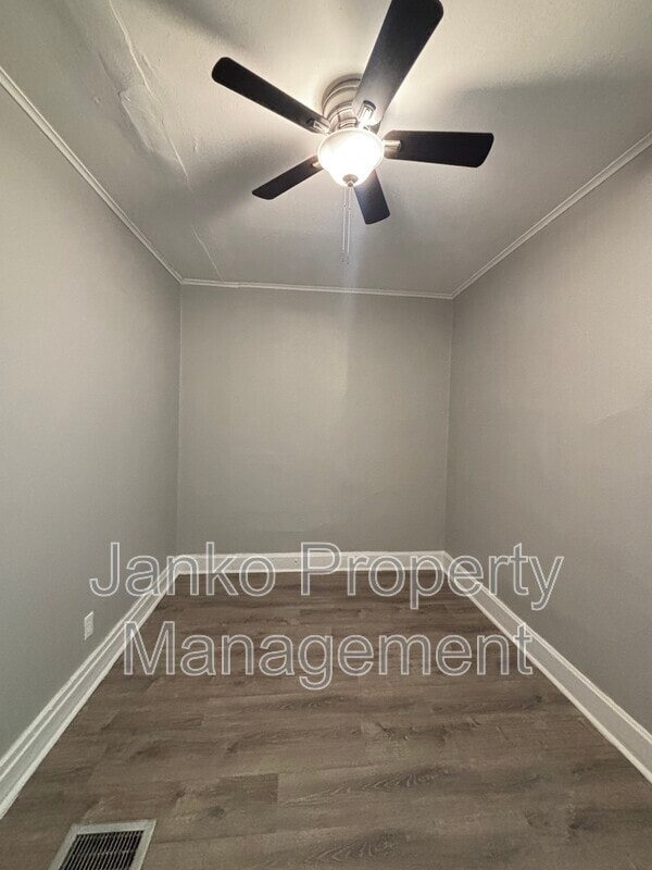 Photo - 7636 S Drexel Ave Unidad 2