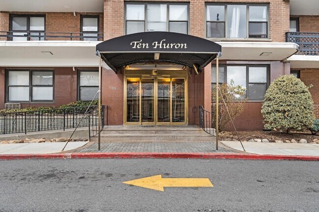 Building Photo - 10 Huron Ave Unit 6E Rental