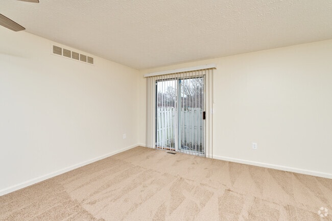 2BR, 1.5BA-1,000SF Dining Room/Living Room - Heritage Park Apartments