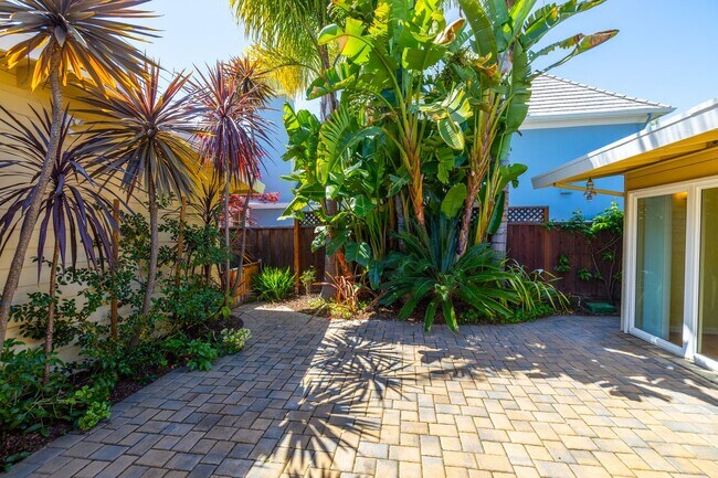 Photo - Beautiful Mid-Century Modern Home Across from Mitchell Park