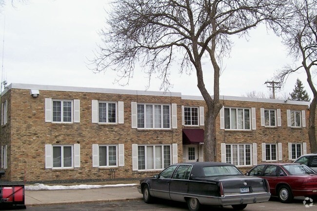 Photo - 2401 W 90th St