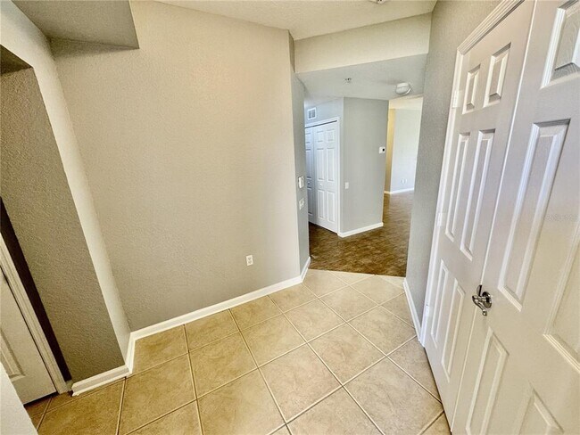 Photo - 6462 Cantua Ln Unidad 106