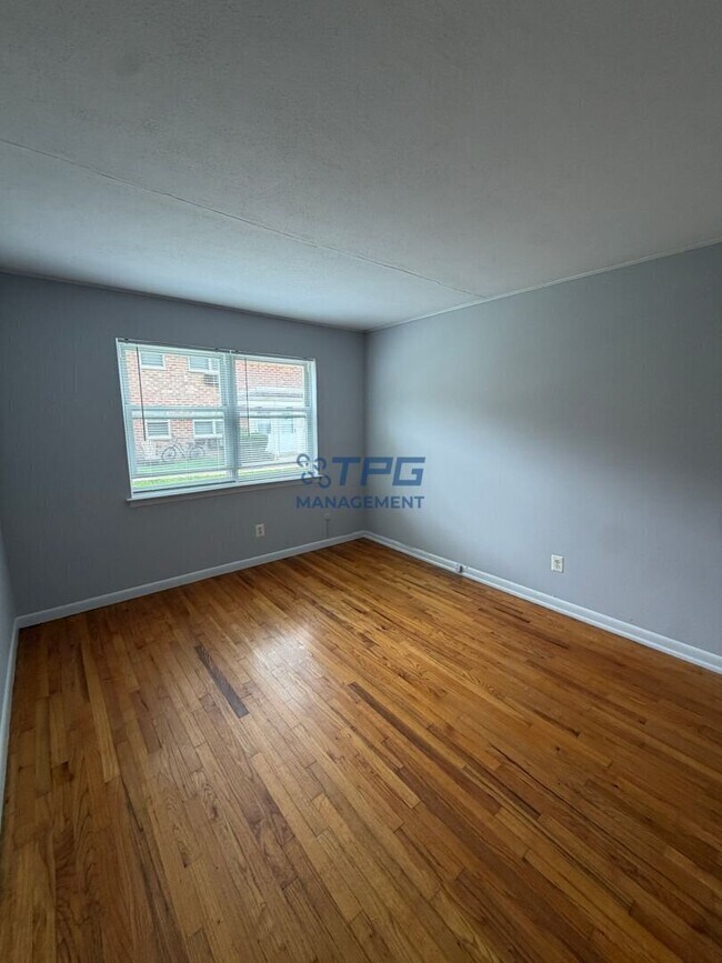 Photo - 239 Spring St Unit B-7