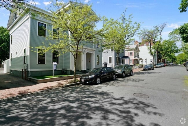 Building Photo - 68 Otis St Unit 2 Rental
