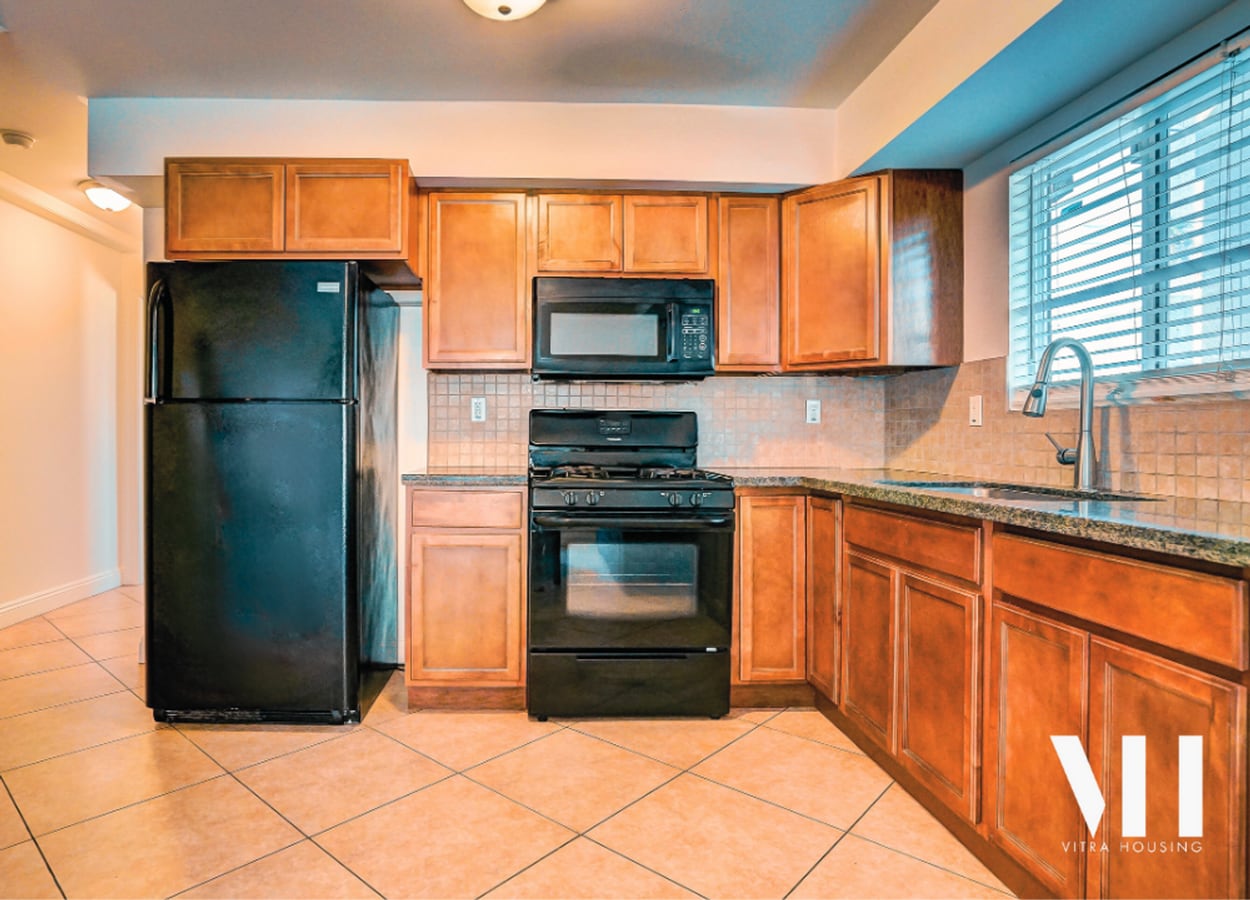 Photo - 1245.5 W 37th Dr Apartamento