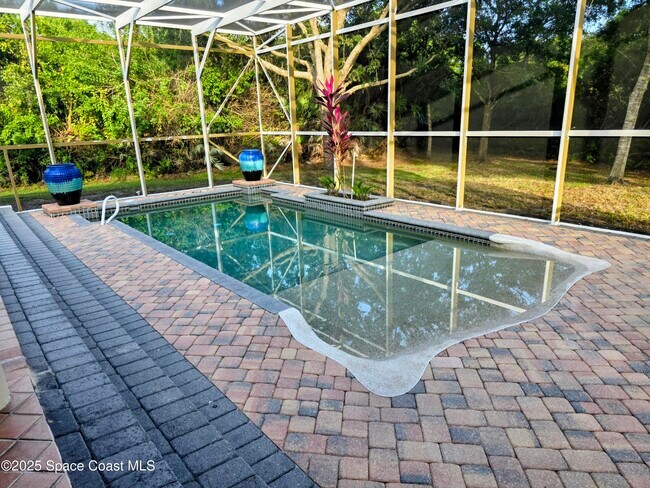 Photo - 4513 Canard Rd