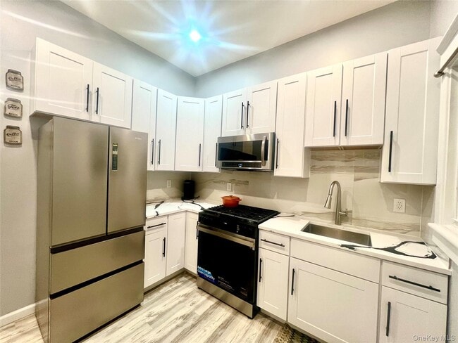 Photo - 17 Academy Ave Unit 2