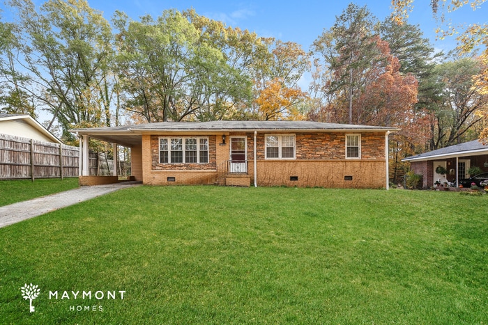 Photo - 224 S Wingate Rd