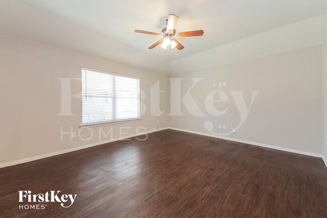 Photo - 260 Meadowcrest Dr