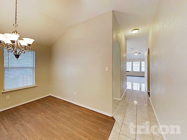 Photo - 2934 Margeaux Dr
