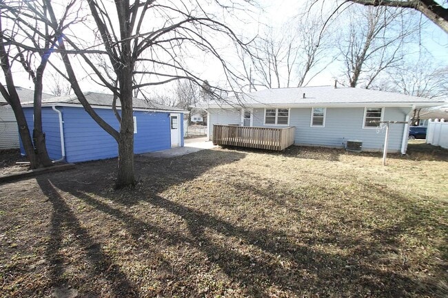 Photo - 3929 64th St