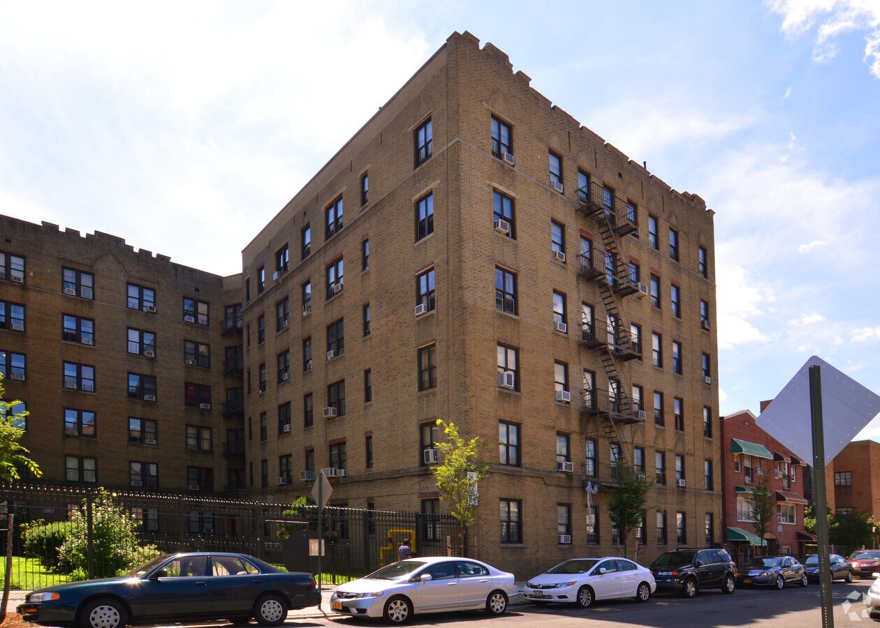 2022-2024 Benedict Avenue - 2022-2024 Benedict Ave Apartments
