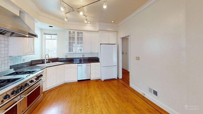 Photo - 161 4th Ave Unit 161