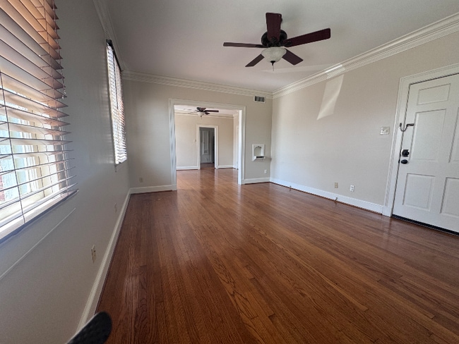 Building Photo - 317 W University Ave Rental