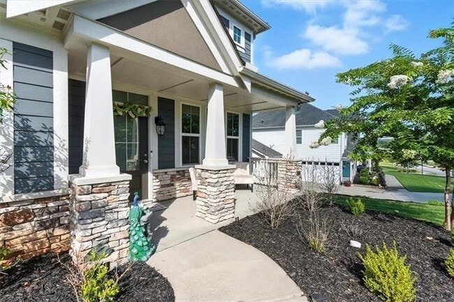 Photo - 2121 Harmony Dr