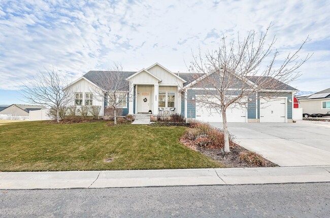 Photo - Beautiful 6-Bedroom Home in Eagle Mountain!