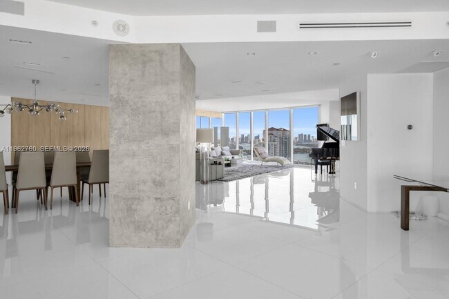 Photo - 300 South Pointe Dr Unit 3105