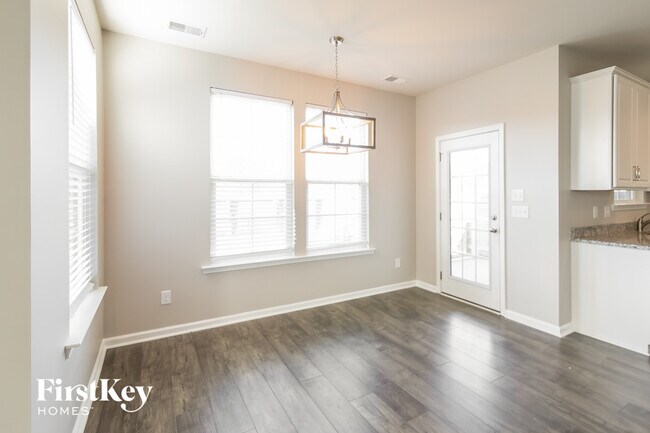Photo - 105 Sugeree Dr
